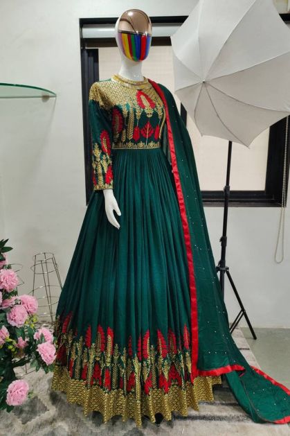Peacock Crepe Floral Printed Skirt Top Co-Ord Set with Embellishments –  Meena Bazaar