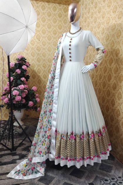 Cotton Embroidered Long Anarkali Indian Gown - Koti Style Gown – Gunj  Fashion